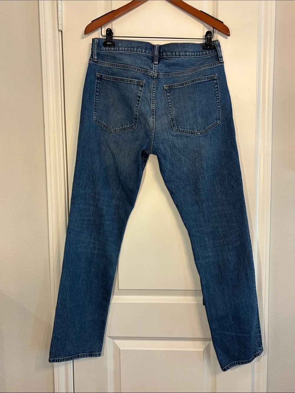 J. Crew Flex Straight-Leg Relaxed Men's Medium Wash Denim Jeans. Size 31X30